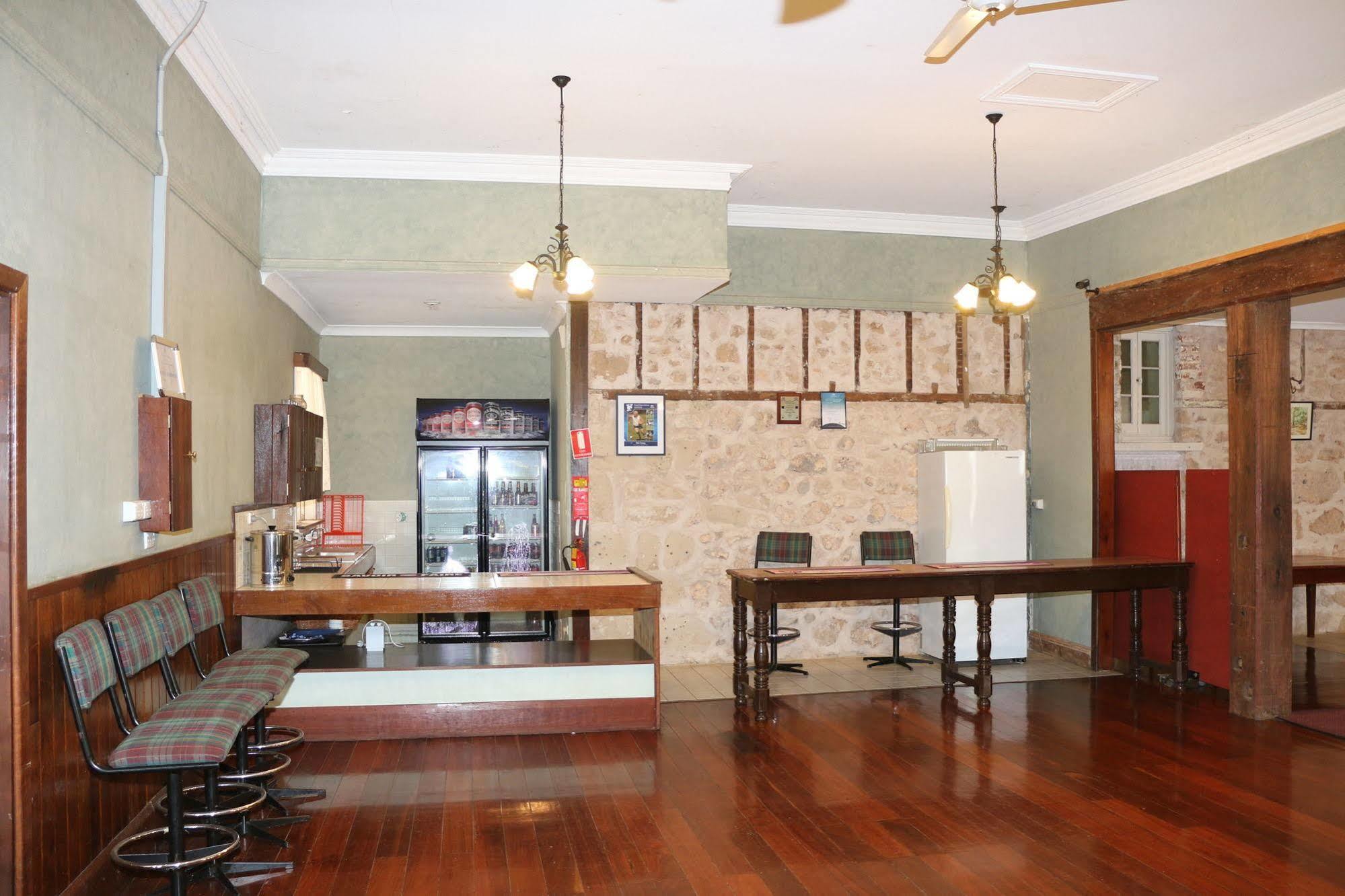 The Priory Hotel Dongara Dış mekan fotoğraf